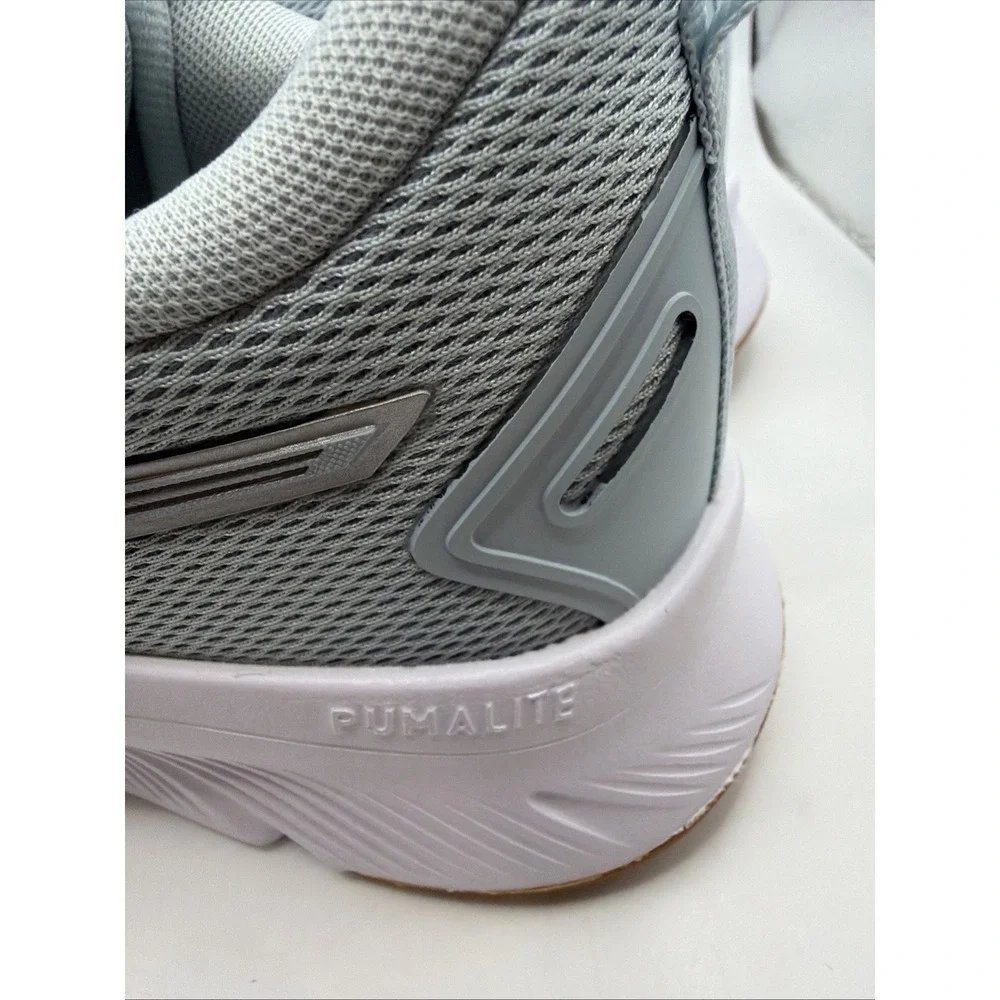 Puma women focus